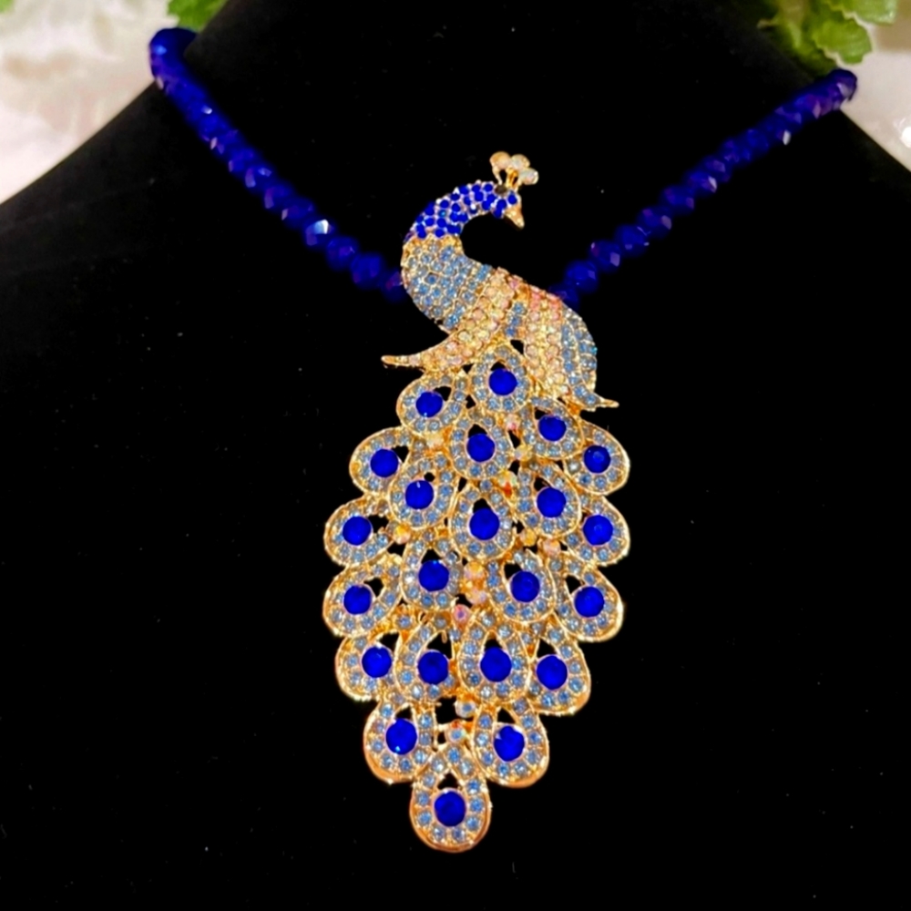 EYE CANDY Peacock Statement Necklace